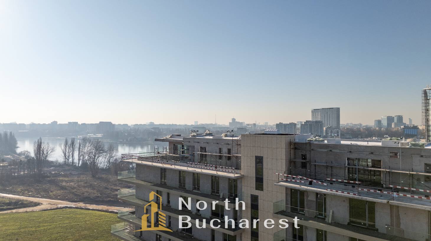 https://images.northbucharest.ro/-2HpODPm2orrP3Mqy3-4evo3X0BcvqqC72RuHWft_L8/watermark:0.75:so:0:30:0.39/resize:fill:1460:816:1/gravity:ce/bG9jYWw6Ly8vZXN0YXRlL2xyLzFlYWQzNGNhLWRkNDYtNDljYi1hZDJhLTdjMzIyNDM0NGNjYy5qcGVn
