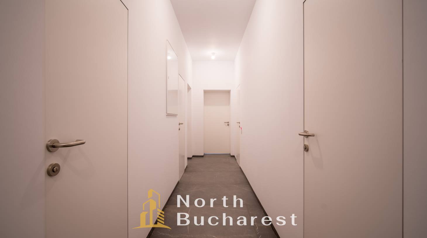 https://images.northbucharest.ro/-jEsks0rMB0TZG0Qf4qg1c0r38SI8nFNZCbFN9p2t6k/watermark:0.75:so:0:30:0.39/resize:fill:1460:816:1/gravity:ce/bG9jYWw6Ly8vZXN0YXRlL2xyL2U3MThlZmVmLWFlY2ItNDI4MS04Y2I0LTMwNWU4NGNiY2FiYS5qcGVn