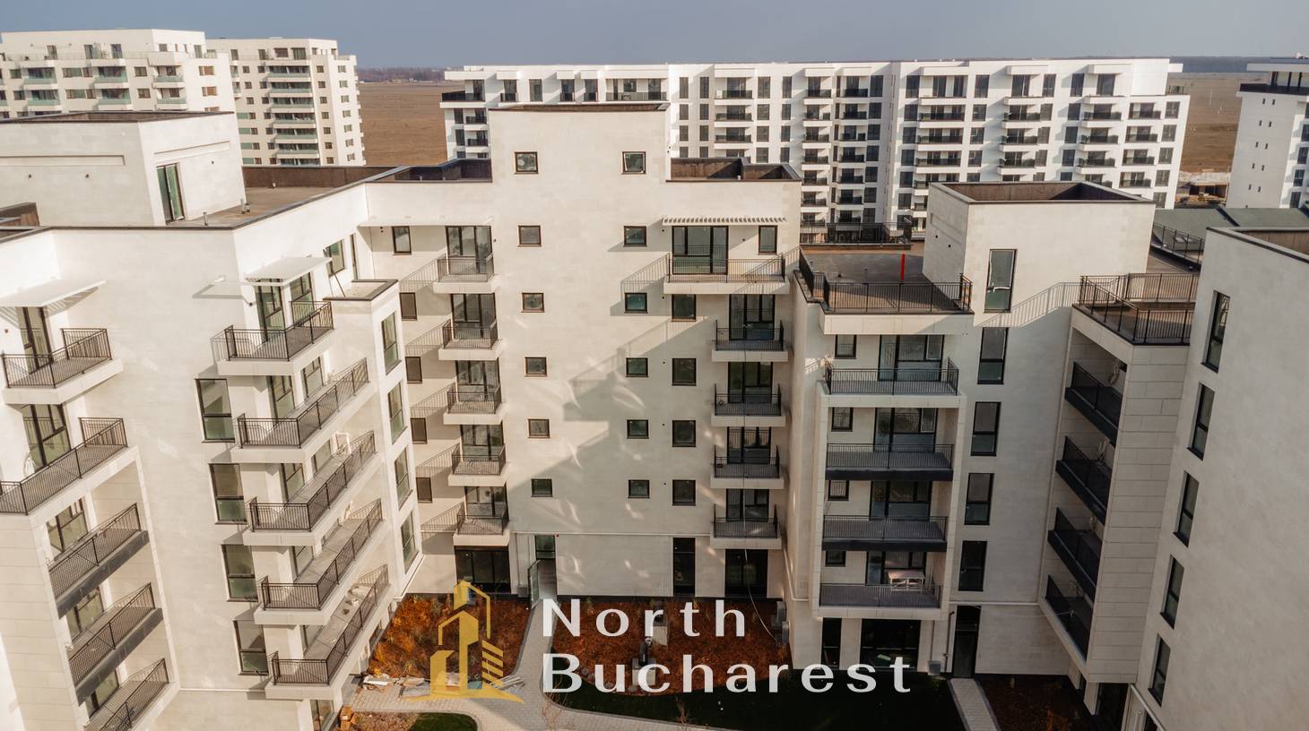 https://images.northbucharest.ro/00JLtulAA7mQTY7ZydX-IfC2QdWXGzOcLjSOfuo3R-U/watermark:0.75:so:0:30:0.39/resize:fill:1460:816:1/gravity:ce/bG9jYWw6Ly8vZXN0YXRlL2xyLzFkODcyZTQzLWJhZWUtNDBiMC1iYzAzLWM0MWM1YmQyMmNjYy5qcGVn