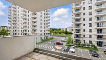 https://images.northbucharest.ro/0Cas70mTCPbKoSaqQx-1MgiLupSiTokAk0aONgyfAIw/resize:fill:350:198:1/gravity:ce/bG9jYWw6Ly8vZXN0YXRlL2xyL2MzOTM0ZmE1LTcxZjAtNDFlOC1hMjgwLWJkM2YwMTc3ZmJkOC5qcGVn