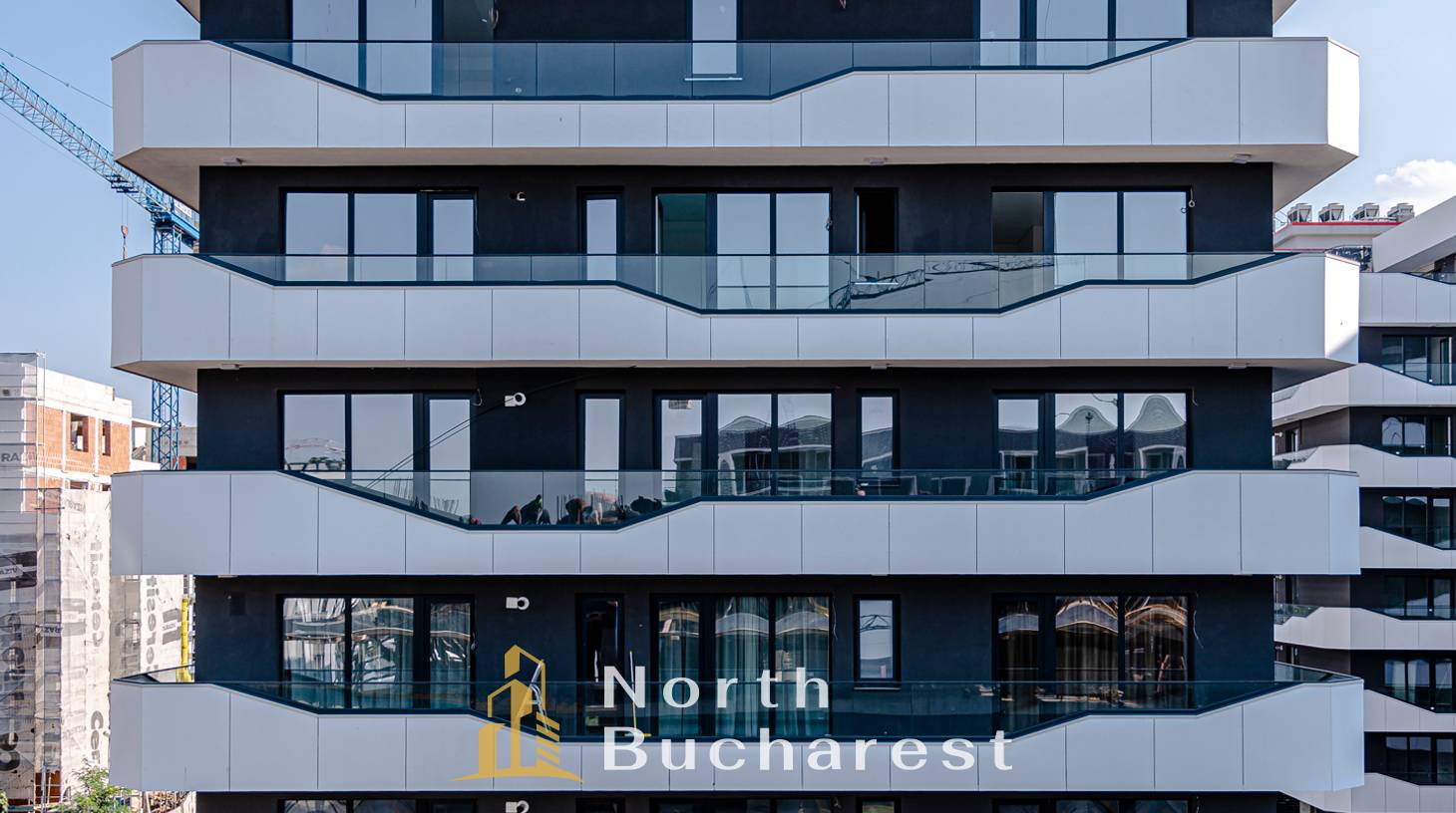 https://images.northbucharest.ro/0ar62yCWaHSfy4L9mUqnz9k3wXFibFpwj7SXlYbzqEE/watermark:0.75:so:0:30:0.39/resize:fill:1460:816:1/gravity:ce/bG9jYWw6Ly8vY29tcGxleC9zbGlkZXMvNWI4YzkwZTQtM2RkNy00YzMyLWJlMDMtMjc5NjYxMWIxYjE3LmpwZWc