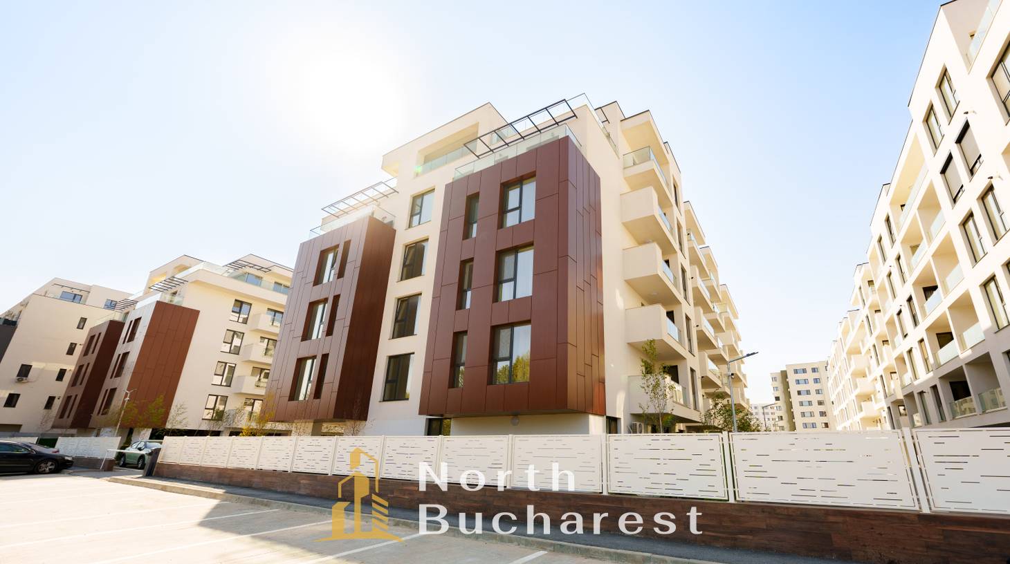 https://images.northbucharest.ro/0j651mVNOILD3Q3wSDd8zCrTjAh1KLzwGM5AzALtBuo/watermark:0.75:so:0:30:0.39/resize:fill:1460:816:1/gravity:ce/bG9jYWw6Ly8vZXN0YXRlL2xyLzc5YmIxMjk1LTRlZWMtNDg0Ni04NWY4LTkxZmE0NzYxZjZiNS5qcGVn