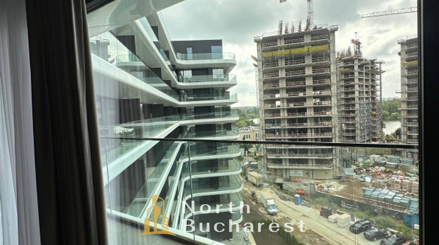 https://images.northbucharest.ro/0snFHZHvGyUEAMqQyyd7XZeqmkzSsSjw2-65JVCzFx4/watermark:0.75:so:0:30:0.39/resize:fill:1460:816:1/gravity:ce/bG9jYWw6Ly8vZXN0YXRlL2xyLzRhaWNybGQ2bDM5NHlzZi02NzJfMTEuanBn