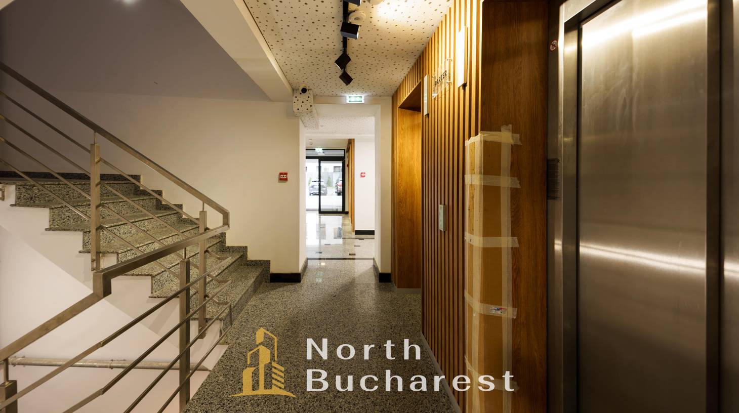 https://images.northbucharest.ro/0vHiPlgR6LFYGsG_CA86ZF5NbU4GBw7KGydBRsT0X5U/watermark:0.75:so:0:30:0.39/resize:fill:1460:816:1/gravity:ce/bG9jYWw6Ly8vZXN0YXRlL2xyL2FjNzEwYmE5LTA4ZjctNGMyOS1iZjdlLWYzNDA2NDg2ZDlhZS5qcGVn