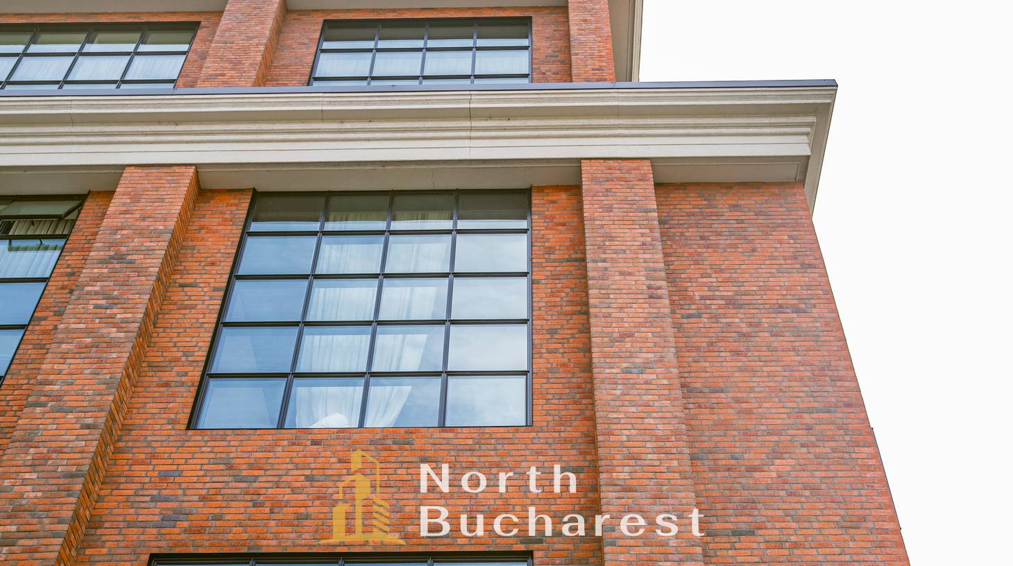 https://images.northbucharest.ro/12W5XcB96OjrHA9j_6vvzuo9KRf2zOMSmhvpLGaZvBY/watermark:0.75:so:0:30:0.39/resize:fill:1460:816:1/gravity:ce/bG9jYWw6Ly8vZXN0YXRlL2xyLzI4ZjdlNjI2LTc5ZTQtNDZjZC1iOTlkLTEyNGRhZTE0Njk5NC5qcGVn