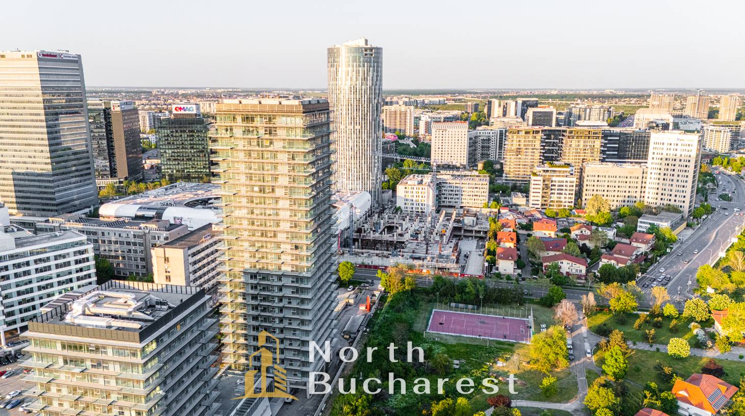 https://images.northbucharest.ro/1LPWwPE0WcYGvzr5Nv8yCwKgflElwd_euAG4xZAh4jg/watermark:0.75:so:0:30:0.39/resize:fill:1460:816:1/gravity:ce/bG9jYWw6Ly8vZXN0YXRlL2xyL2JmZjBlOTI4LTU5ZWYtNDM3My04OTRjLWU0YTk5N2I2ZDcyYS5qcGVn