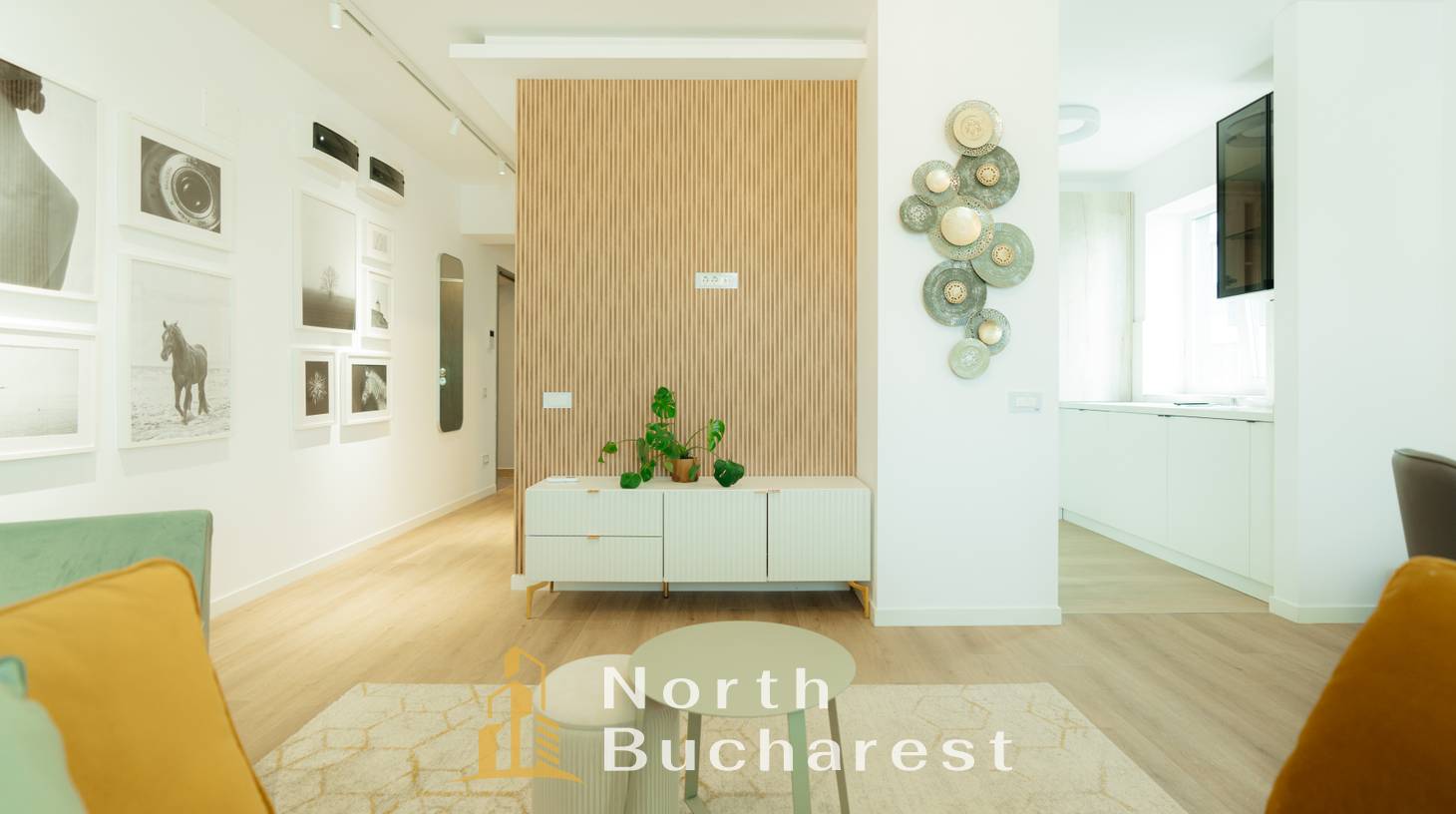 https://images.northbucharest.ro/2qdfscXa1xdqSt498k3mZVytgKJlaIyNoEnHkV2bon0/watermark:0.75:so:0:30:0.39/resize:fill:1460:816:1/gravity:ce/bG9jYWw6Ly8vZXN0YXRlL2xyLzYwMGVmYjgzLTY0ZDYtNDRhMi1iZDExLTAzMTY5ZjIxMTMwZS5qcGVn