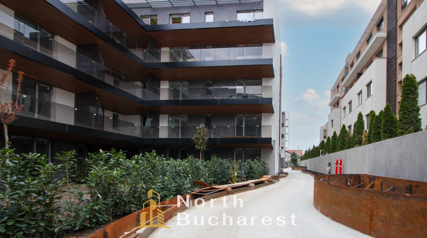 https://images.northbucharest.ro/2z3nIT5bOPopy6qnspcdpYmA_hoeKQ-KtDr35vKjj94/watermark:0.75:so:0:30:0.39/resize:fill:1460:816:1/gravity:ce/bG9jYWw6Ly8vZXN0YXRlL2xyLzhmYjA5MTZjLTcyMzYtNDFiMC04N2Y5LTdiMmY5NmZiM2E3YS5qcGVn