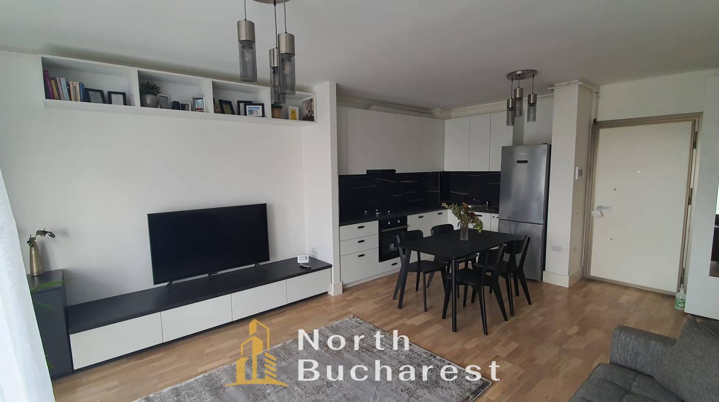 https://images.northbucharest.ro/3BbmVUJh5r2GR2OF_K_0RRxq4oVqRQWAOqWOtxIlgo4/watermark:0.75:so:0:30:0.39/resize:fill:1460:816:1/gravity:ce/bG9jYWw6Ly8vZXN0YXRlL2xyLzI0MDhhNjZjLTMyMjktNDQ2NC04MGEwLTczNmEzYjk5MTZkNS5qcGVn