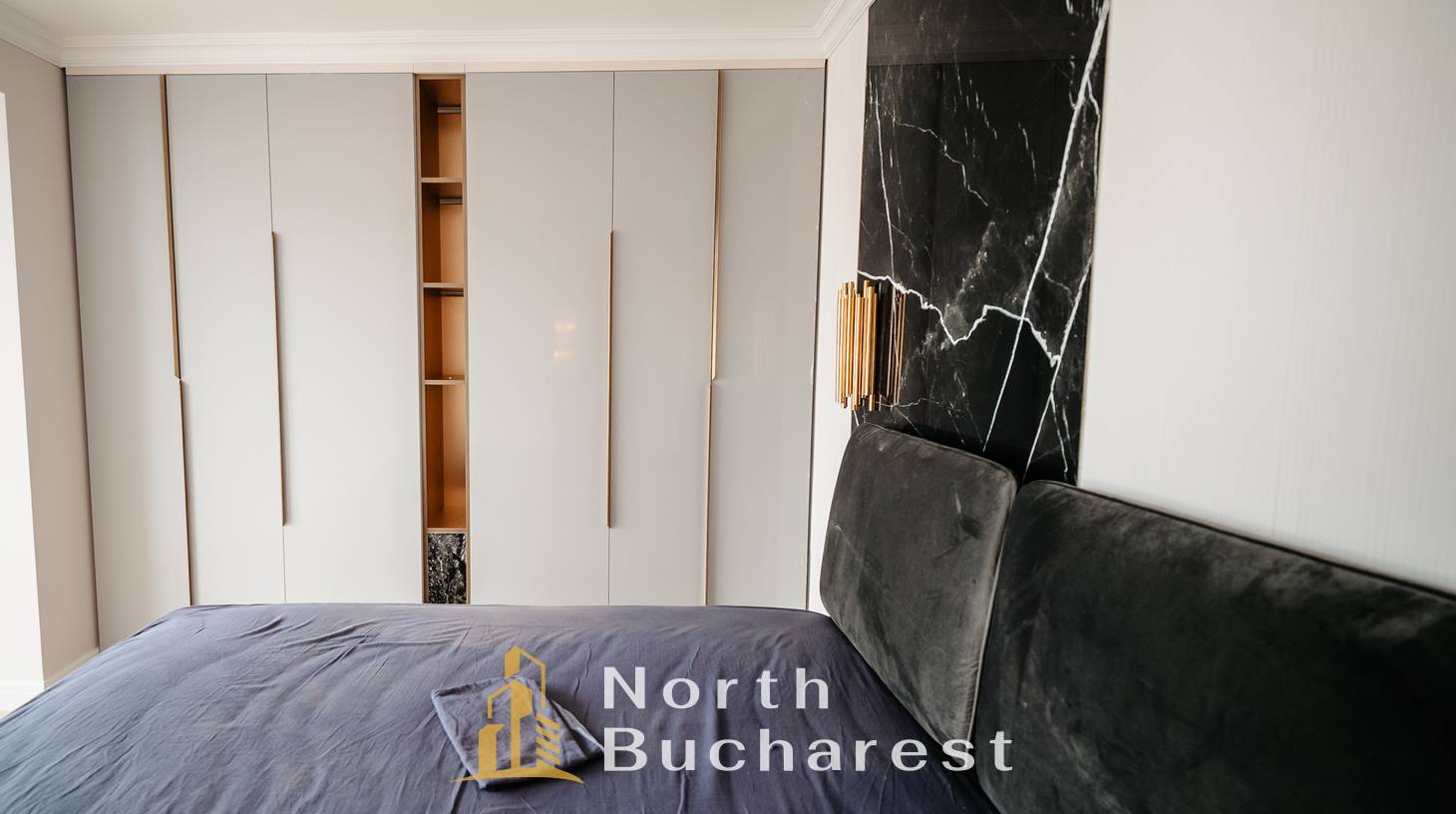 https://images.northbucharest.ro/3QOl-RpVm-6zAtHGp-DXSFa63KyNZhz4-f13_iWL_w8/watermark:0.75:so:0:30:0.39/resize:fill:1460:816:1/gravity:ce/bG9jYWw6Ly8vZXN0YXRlL2xyL2YzZGFiYTg1LWExYzgtNGRlNi1hYTRlLWY5MDNkOTNkMTczMi5qcGVn