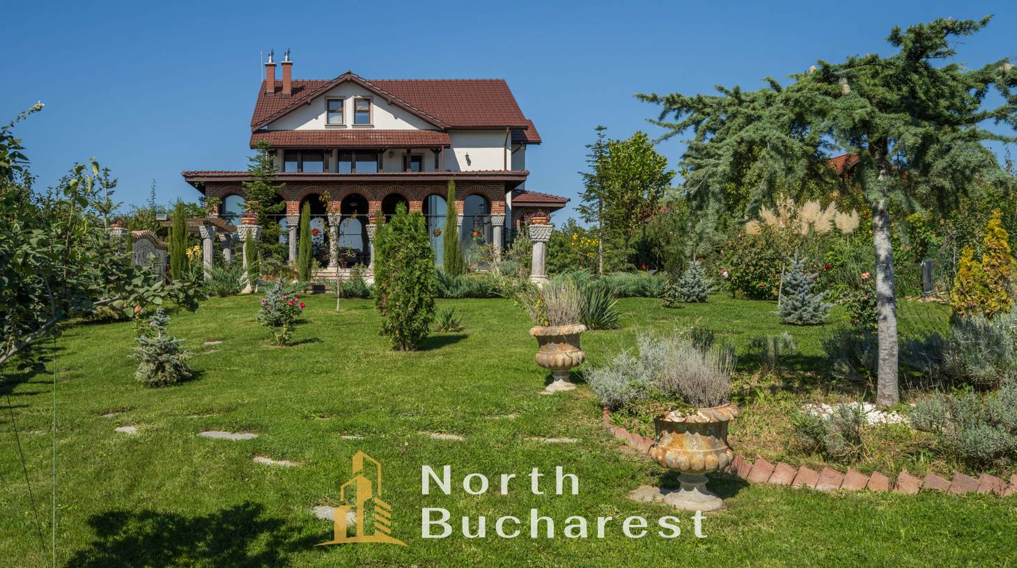 https://images.northbucharest.ro/3UDtt5dK1egipnCd2n4Q59cPMJ1OJCOjk1HE2GlrOUE/watermark:0.75:so:0:30:0.39/resize:fill:1460:816:1/gravity:ce/bG9jYWw6Ly8vZXN0YXRlL2xyL2FiODMzYjA4LTViZGEtNDEzMi1hZmJkLWI0ODY3NmM3Y2IxOC5qcGVn