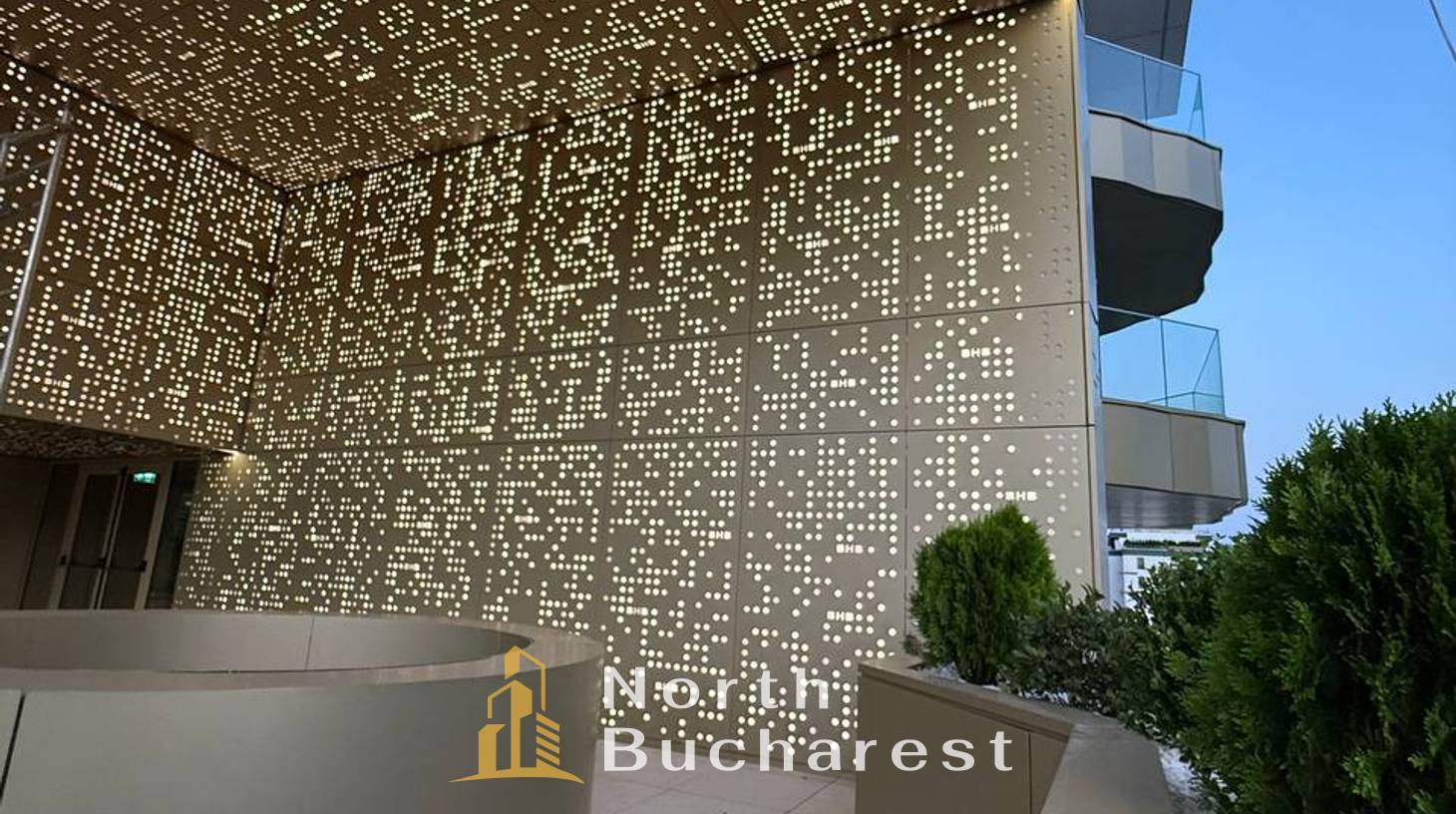 https://images.northbucharest.ro/3cNH4IDoCBVv47tSgJi0P6kGzphrjXXiz273btRmgGI/watermark:0.75:so:0:30:0.39/resize:fill:1460:816:1/gravity:ce/bG9jYWw6Ly8vZXN0YXRlL2xyL2Q1ZWI0NTM3LTliODMtNGFiYy1iZTZiLWZhZDQ2OTE5MzQ5ZC5qcGVn