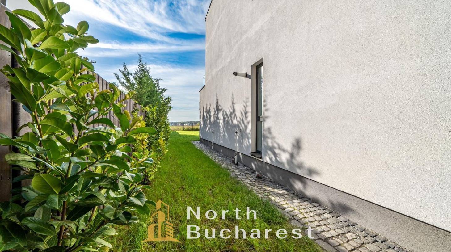 https://images.northbucharest.ro/3gZ7CRJevoxBJBD2RDC9KFGTjuWFwI3aQIZ9uY6zKwM/watermark:0.75:so:0:30:0.39/resize:fill:1460:816:1/gravity:ce/bG9jYWw6Ly8vZXN0YXRlL2xyL2E3OGZiN2MwLWU4NjMtNDlkZS05MjRkLTkwMDQxYTlmZmRhZC5qcGVn