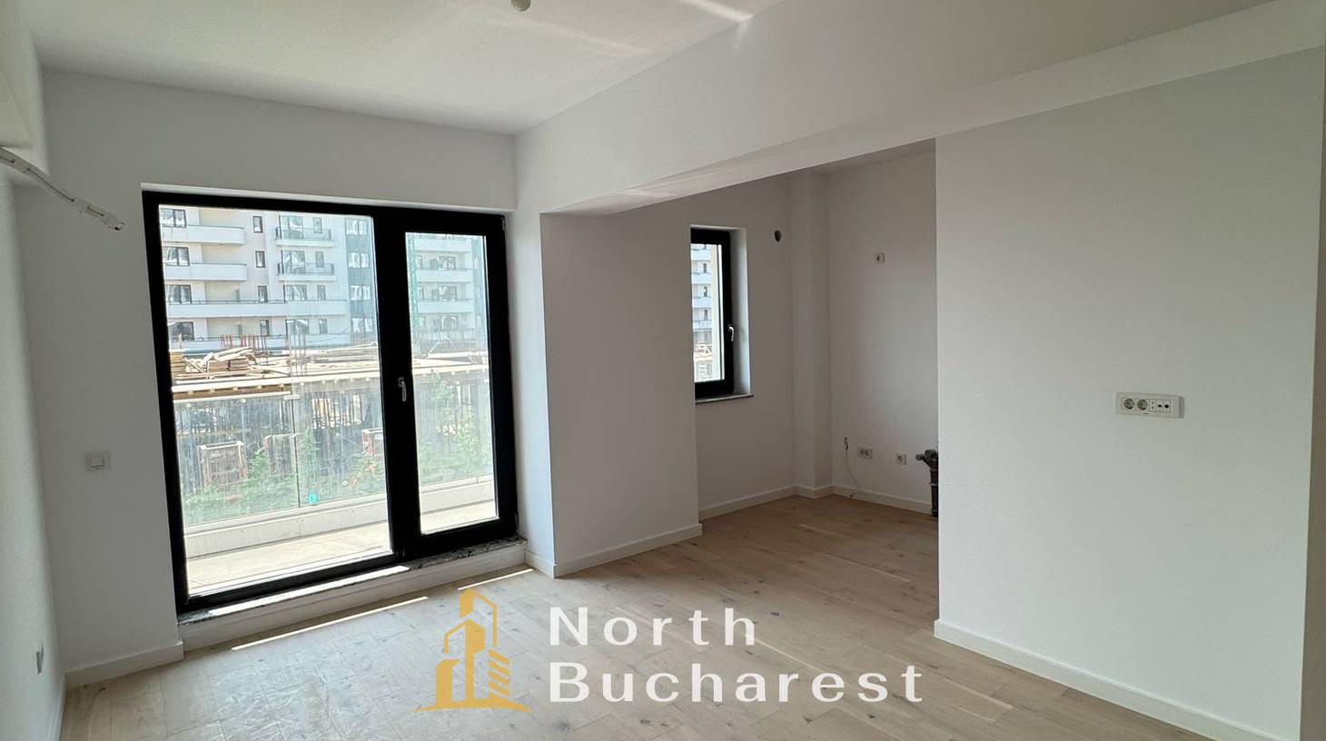 https://images.northbucharest.ro/4A-6oEaHXFVA3Le5HTIGPrk4tXFtyNIK-jVRQzSfrEA/watermark:0.75:so:0:30:0.39/resize:fill:1460:816:1/gravity:ce/bG9jYWw6Ly8vZXN0YXRlL2xyLzEwOGI5Y2Q3LTlmY2YtNDNiNi04YTdkLTQ1NzczNmIxZDliMS5qcGVn