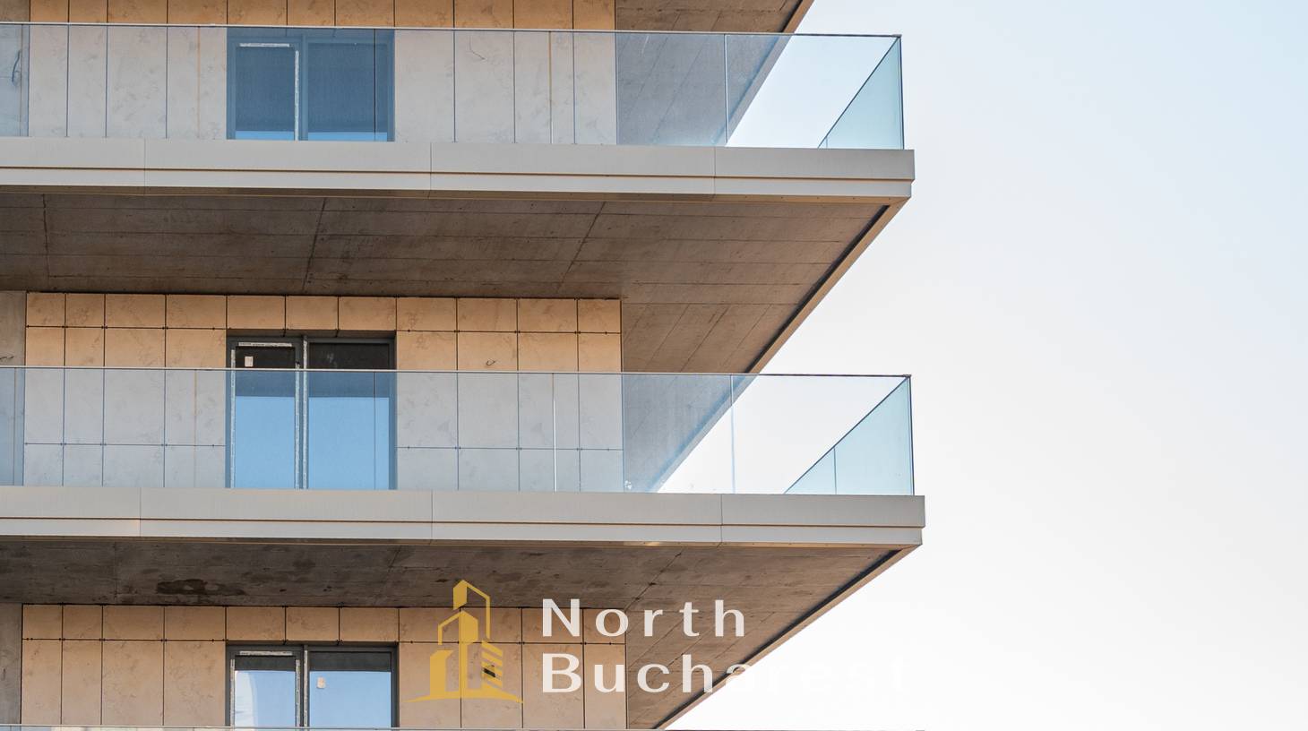 https://images.northbucharest.ro/4IEBxxGyJ_jgIofuBAiDIYqZW_2uPGq4MpdAbuIgJFg/watermark:0.75:so:0:30:0.39/resize:fill:1460:816:1/gravity:ce/bG9jYWw6Ly8vZXN0YXRlL2xyLzZiZDc3YjA1LTJjMmYtNDBhYy05Zjc1LTUyMjhhYTM4MmY3YS5qcGVn