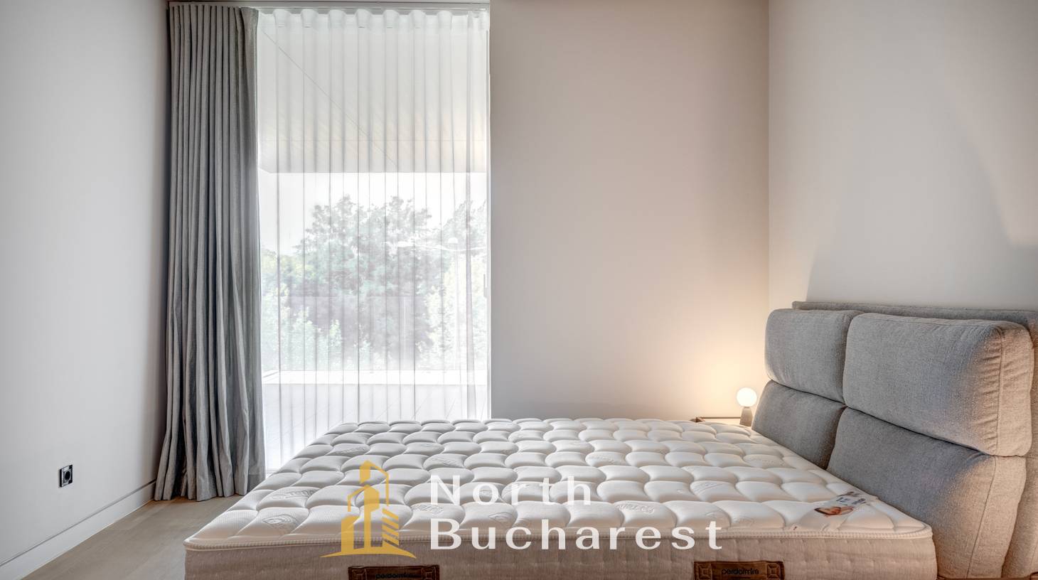 https://images.northbucharest.ro/4cUM7Dq62jonP7KRHJdUISsuEVdHmkVkuazZAFzP5mI/watermark:0.75:so:0:30:0.39/resize:fill:1460:816:1/gravity:ce/bG9jYWw6Ly8vZXN0YXRlL2xyLzFiZTgwYTFiLTNhNDQtNDI0ZC05YTA0LWE5Y2UzMGVlN2M2MS5qcGVn