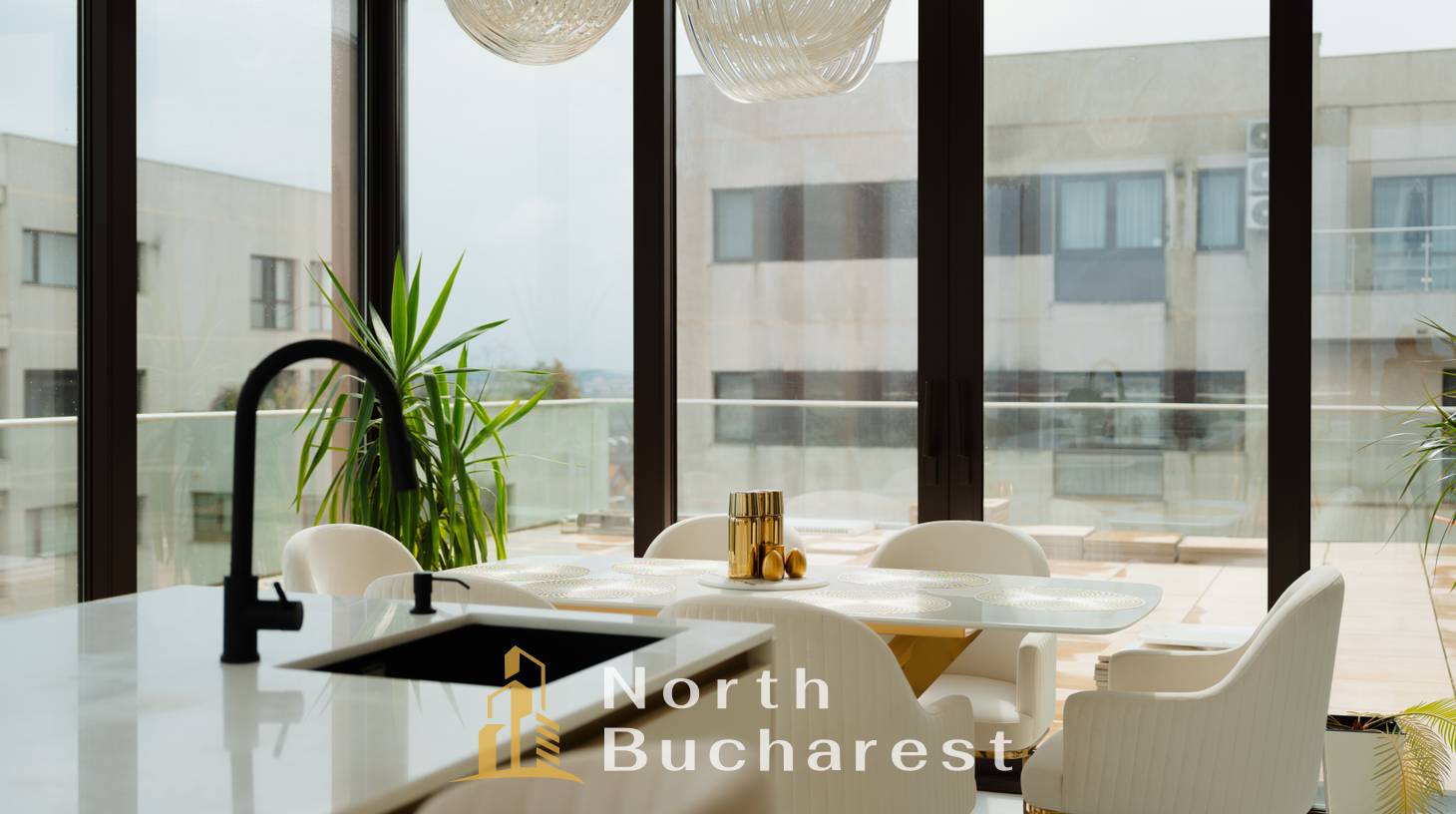 https://images.northbucharest.ro/4iPwEf2dmTRPeEP9LSIWBalug-5Q8o-ZTrC9Ve_Xnlw/watermark:0.75:so:0:30:0.39/resize:fill:1460:816:1/gravity:ce/bG9jYWw6Ly8vZXN0YXRlL2xyLzA2NTBiYzc0LTZmZmUtNDAxMi1iOTYyLTU3Yzc1ZDNhOTJiMy5qcGVn