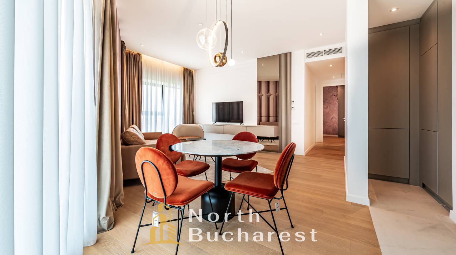 https://images.northbucharest.ro/56z15w2yYx_wmuo-PbSKbbIejrDHB6zUfVUh0o7K1_k/watermark:0.75:so:0:30:0.39/resize:fill:1460:816:1/gravity:ce/bG9jYWw6Ly8vZXN0YXRlL2xyL2YwYTBkNDZiLTgwNzAtNGRiOS05ZGZjLTY5NzBjYjhlYmYxOC5qcGVn