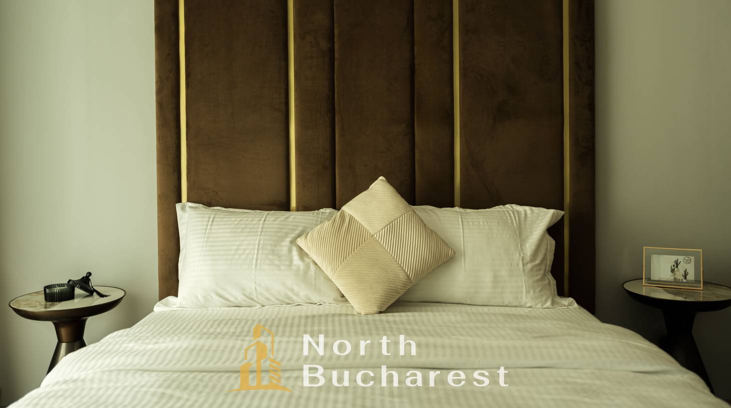 https://images.northbucharest.ro/58lkoufJTrE0fS_15m-1rcE-uke1MDJP6Ri3a4E39sY/watermark:0.75:so:0:30:0.39/resize:fill:1460:816:1/gravity:ce/bG9jYWw6Ly8vZXN0YXRlL2xyL2IxMzZmZTIzLWM4NDUtNGEwYi05ZmIzLTMyNTQ0MmY5NDBjYS5qcGVn
