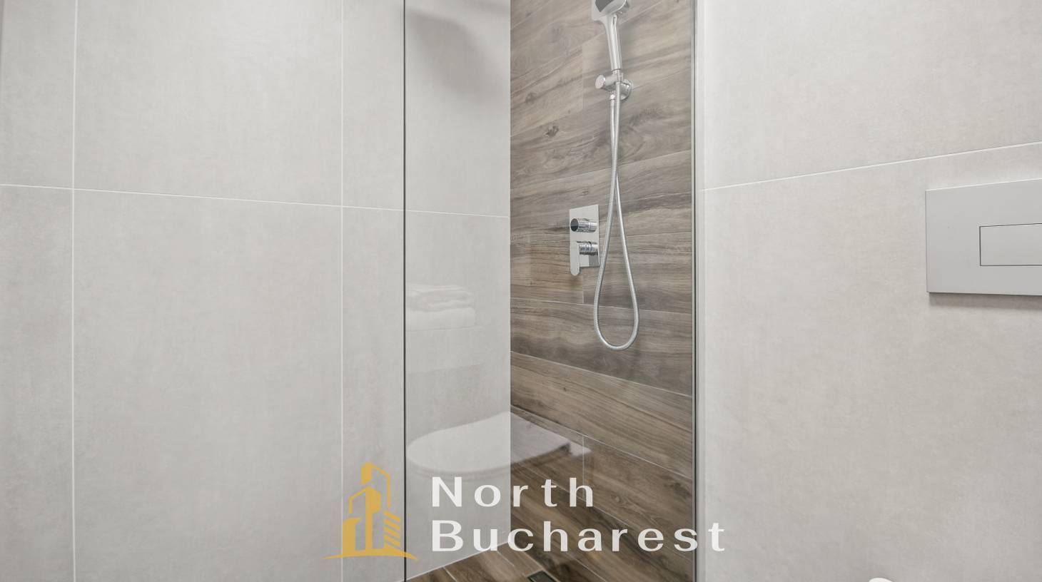 https://images.northbucharest.ro/5FQ47NTIM--3bsJqRF6I48blMhcsHdyLgCKfl-HqSY4/watermark:0.75:so:0:30:0.39/resize:fill:1460:816:1/gravity:ce/bG9jYWw6Ly8vZXN0YXRlL2xyLzRkNzYyZmM1LWNiZjktNDk4Yi1iNDdmLWIyODdjYzE3ZjlmOC5qcGVn