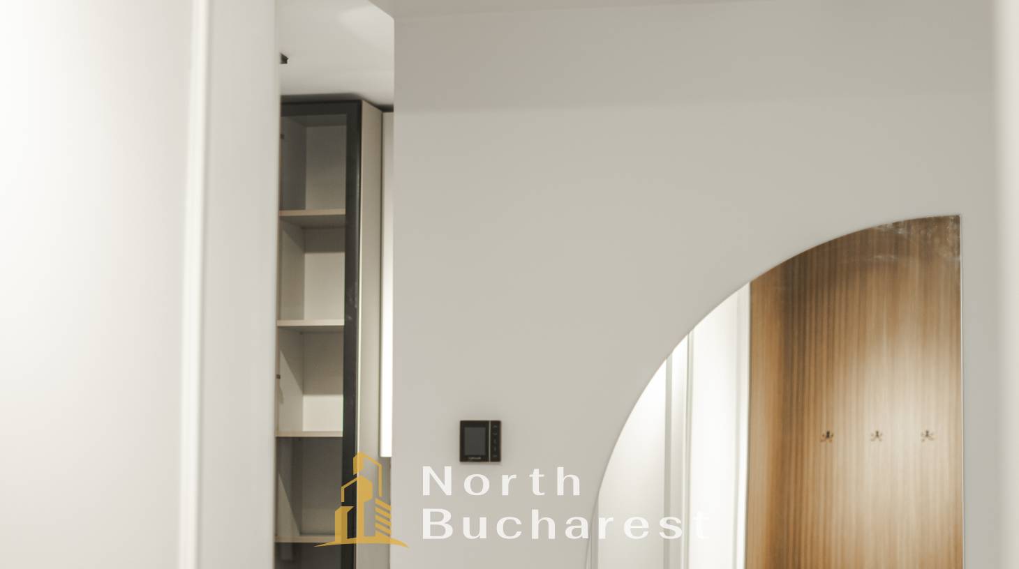 https://images.northbucharest.ro/5S3ys6NHwZ9sADmNnzFGz_brwbGMecWRs2Yo-rocJgY/watermark:0.75:so:0:30:0.39/resize:fill:1460:816:1/gravity:ce/bG9jYWw6Ly8vZXN0YXRlL2xyLzViOTcyZTUyLWU1NzktNGEyZC05YjliLThjZWZkYzA3NDE3Yy5qcGVn