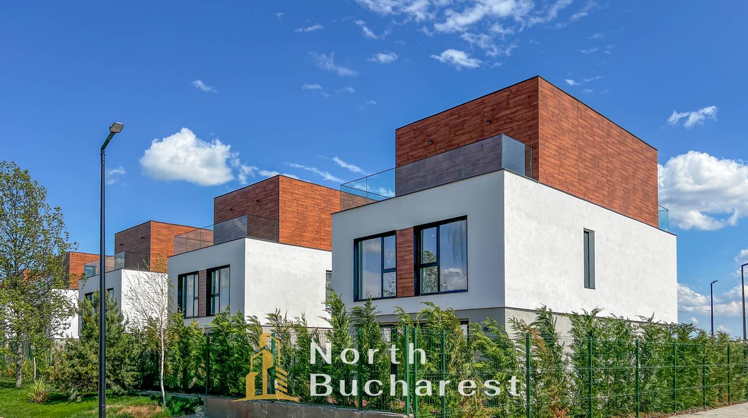 https://images.northbucharest.ro/5xmtXnp0laT4VYQJ_kHpckwuC7wmGL_AviLpv4stRHk/watermark:0.75:so:0:30:0.39/resize:fill:1460:816:1/gravity:ce/bG9jYWw6Ly8vZXN0YXRlL2xyL2ZlY2IzNjdkLTVkZjYtNDMzNC1iYjkyLTM4ZWU3ZDEyNTE0YS5qcGVn