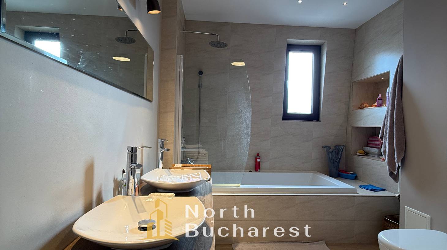 https://images.northbucharest.ro/61V17QbcGrASa2QeZWZU542UvAQUbis9lyHoU0halwM/watermark:0.75:so:0:30:0.39/resize:fill:1460:816:1/gravity:ce/bG9jYWw6Ly8vZXN0YXRlL2xyL2FmMGE1ODljLWFlMjAtNGNmZi04OWM4LTc1MWQxYWQ4NjE3Ny5qcGVn