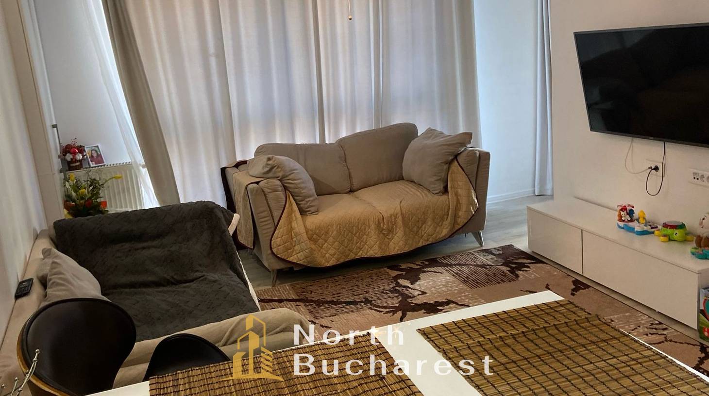 https://images.northbucharest.ro/67x11k2azHqMC-ekb2dpOfCaGTFkH4xMJ3dJyJsMMbY/watermark:0.75:so:0:30:0.39/resize:fill:1460:816:1/gravity:ce/bG9jYWw6Ly8vZXN0YXRlL2xyLzE0MGYwZWZhLTAwZDEtNDI0OS04N2VkLTMxOTNiZTI5OGViOC5qcGVn