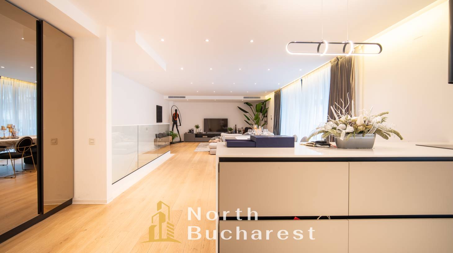 https://images.northbucharest.ro/6MAi4WCCYJtGRDc9HvMM8m6-DLYjSCHAWZHVgnH06DY/watermark:0.75:so:0:30:0.39/resize:fill:1460:816:1/gravity:ce/bG9jYWw6Ly8vZXN0YXRlL2xyLzQ1YzZkNGVkLTJiMzctNDdiMy05ZGM3LTk2YWYwYmQ3MzgzNi5qcGVn