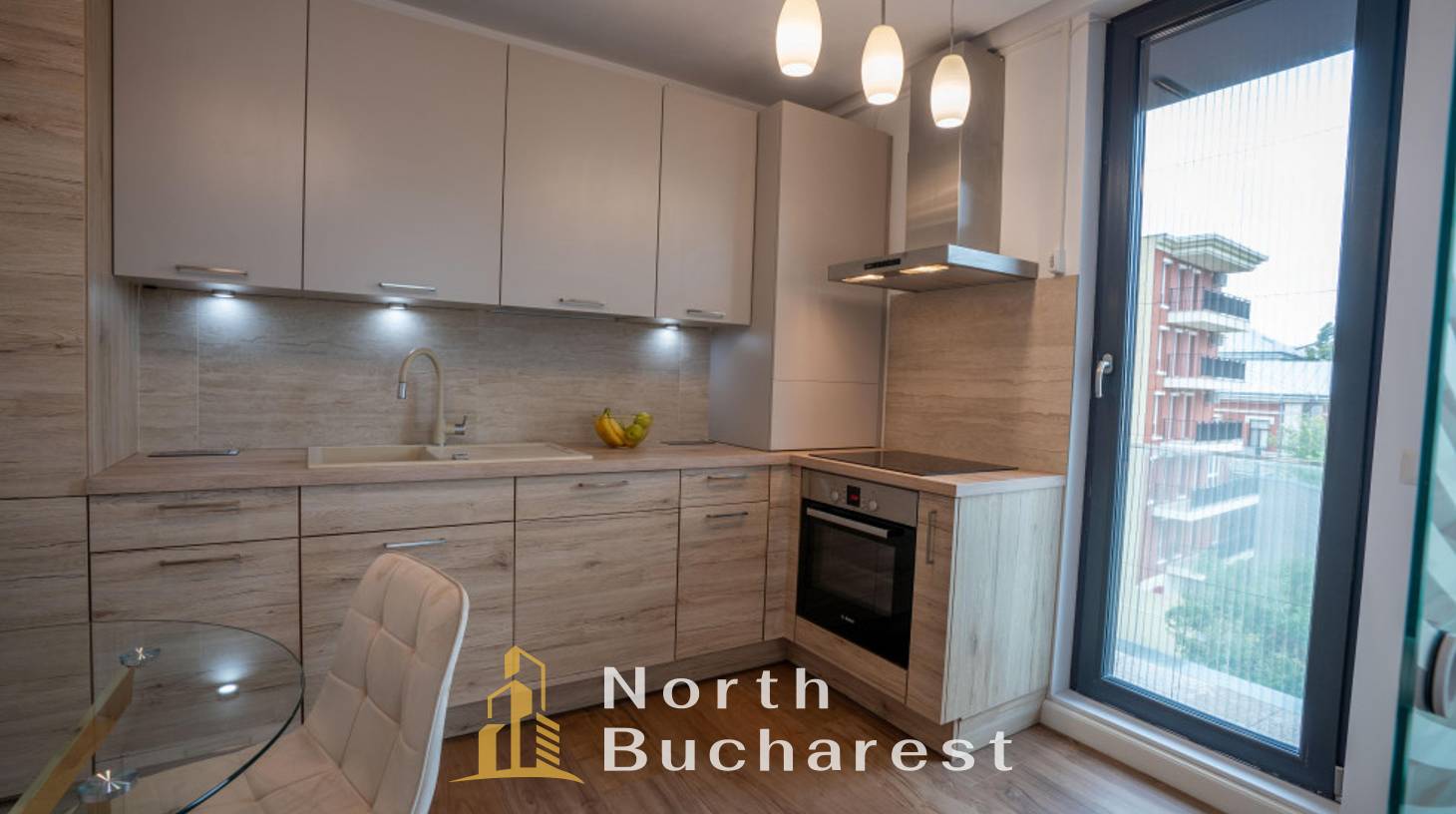 https://images.northbucharest.ro/6ZmtWAdhVB1i1wiU4LNVwoOVtJQtSWuKFmlI3mwWdW4/watermark:0.75:so:0:30:0.39/resize:fill:1460:816:1/gravity:ce/bG9jYWw6Ly8vZXN0YXRlL2xyL3B5eXRkcnpiajAxN2swcC01OTFfNi5qcGc