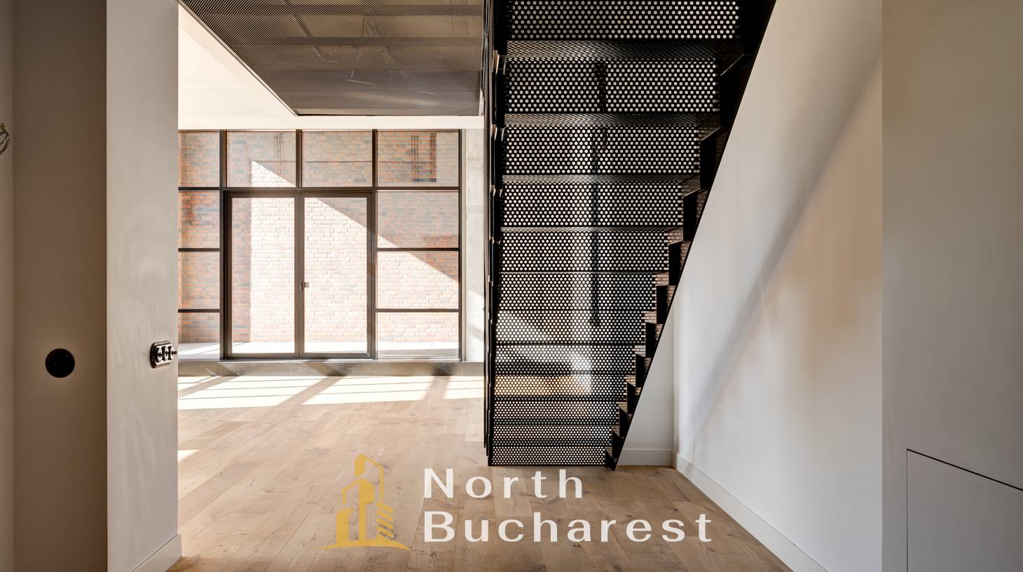 https://images.northbucharest.ro/76yiN-xCoJNHFGl-txEniJtcTBRepcVgwHc5DYRb24c/watermark:0.75:so:0:30:0.39/resize:fill:1460:816:1/gravity:ce/bG9jYWw6Ly8vZXN0YXRlL2xyLzg5MDIxMDM4LThjNTEtNDE0YS04ZmI5LWEzMzc1OWFkYzQwYy5qcGVn