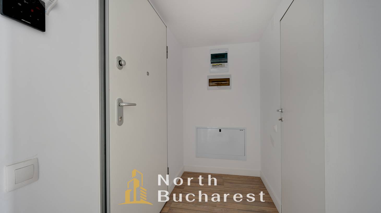 https://images.northbucharest.ro/7r2wHi7w4E0qcedzyv6DqhzO7_67kmDLTV3JUIBbnTY/watermark:0.75:so:0:30:0.39/resize:fill:1460:816:1/gravity:ce/bG9jYWw6Ly8vZXN0YXRlL2xyLzMwNzhjOTE1LTkxM2QtNDFiYi1iNTI5LTAxY2YzZDYxZWU5OS5qcGVn