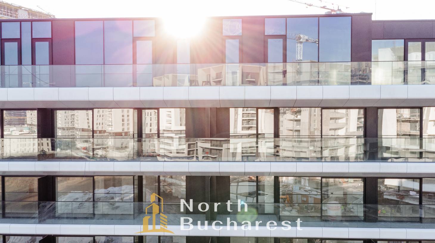 https://images.northbucharest.ro/8xFWt7ThlS-_ruQI3Ca-5uYwJiJu85UCrfeJpGcBDWo/watermark:0.75:so:0:30:0.39/resize:fill:1460:816:1/gravity:ce/bG9jYWw6Ly8vZXN0YXRlL2xyL2JiYjhhYzNkLWY4M2UtNGUwZi1iNGY4LWJlZTE2NTU0MDM2Ny5qcGVn