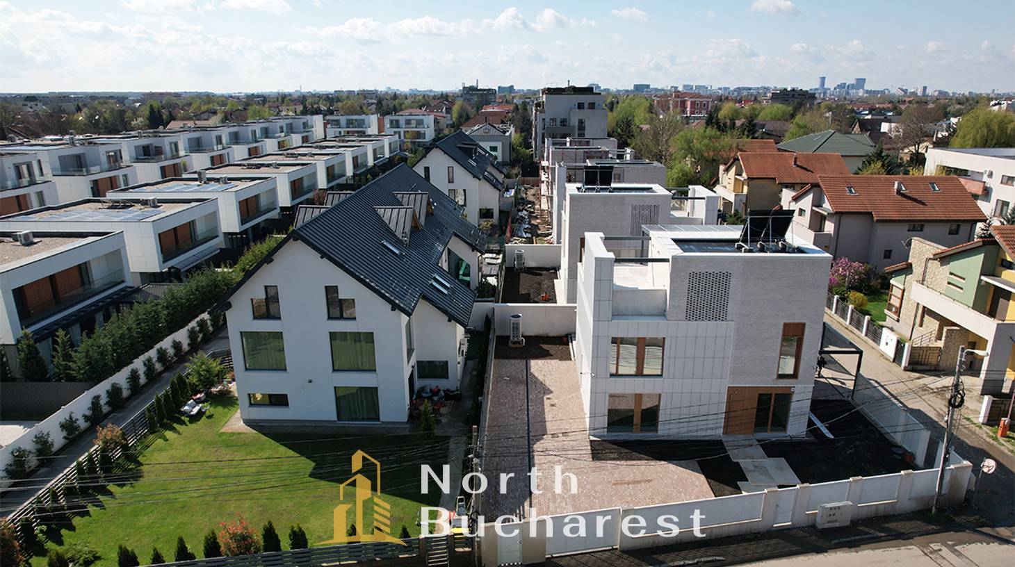 https://images.northbucharest.ro/9KKxwZEKnL972U-E4-TR73Kdt-JivUDEyLfcSrxmG-Q/watermark:0.75:so:0:30:0.39/resize:fill:1460:816:1/gravity:ce/bG9jYWw6Ly8vZXN0YXRlL2xyLzUxM2UzMTdhLTY3MTAtNDE5MC04ZTliLWU4MTQ4MjIwM2UxYS5qcGVn