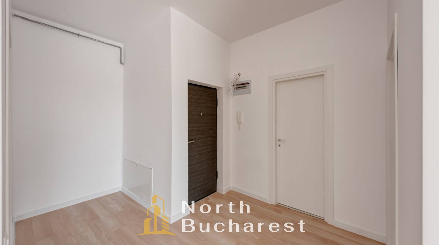 https://images.northbucharest.ro/9kFlBjoUva04sktLxbZikU4IxPG8_jGBs_-QPZr4GYo/watermark:0.75:so:0:30:0.39/resize:fill:1460:816:1/gravity:ce/bG9jYWw6Ly8vZXN0YXRlL2xyL3FubjBrd2MzamVrZjk1NC0yMzdfMy5qcGc