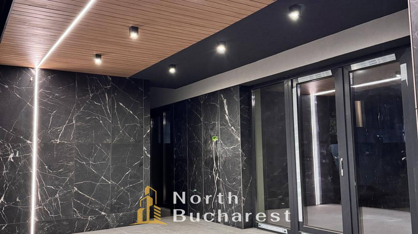 https://images.northbucharest.ro/9yXPtyBMWoJKWQKJUERAy4rmcMQYeEvRqJRWfZJGJl0/watermark:0.75:so:0:30:0.39/resize:fill:1460:816:1/gravity:ce/bG9jYWw6Ly8vZXN0YXRlL2xyLzkwOGY4OGFhLTM1YjYtNGIwMC05NTBiLTUyMDFlZTM1YjhkYi5qcGVn