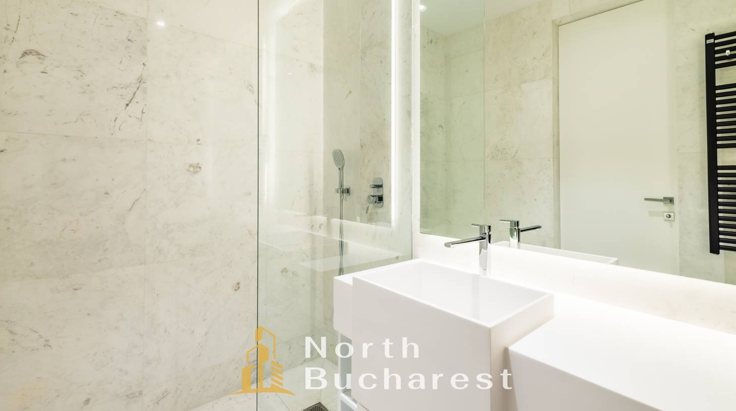 https://images.northbucharest.ro/A6HMH0P-55Hr4n9bHj7f9kBYZkztRd1YC6sTFuo8RNw/watermark:0.75:so:0:30:0.39/resize:fill:1460:816:1/gravity:ce/bG9jYWw6Ly8vZXN0YXRlL2xyLzlhNmQ4YTdhLTk4OTktNGIzZC05YWFkLTY0YjY2ZTg4MmY5YS5qcGVn