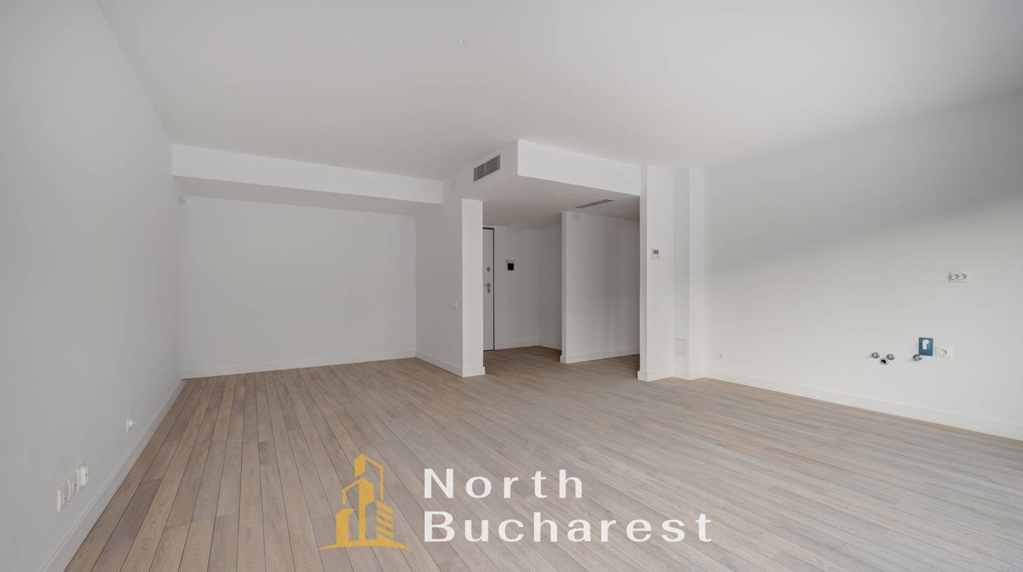 https://images.northbucharest.ro/A8GIlNso9uXzTEbh873Kq5JmrCFaE1ggEnbWAhXi_Bo/watermark:0.75:so:0:30:0.39/resize:fill:1460:816:1/gravity:ce/bG9jYWw6Ly8vZXN0YXRlL2xyL2NmZjZiYWQ0LTFiZmQtNGUwMS1iZjAzLWE2MWI5MTI5YThkMS5qcGVn