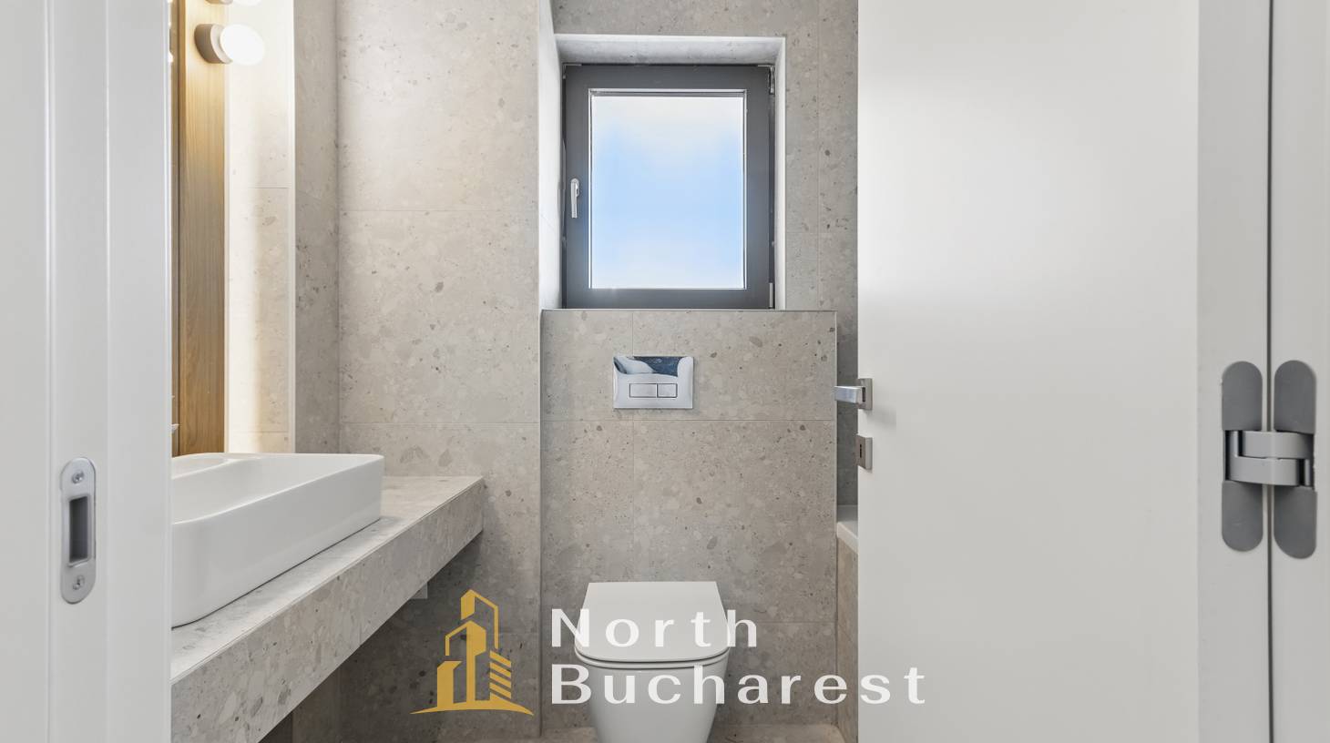 https://images.northbucharest.ro/AGra4L3RMM_PKwMvMDvn7kEDpu62wA8SBM3jk1vfJ-Q/watermark:0.75:so:0:30:0.39/resize:fill:1460:816:1/gravity:ce/bG9jYWw6Ly8vZXN0YXRlL2xyLzU3M2UyMDkwLWM2MTUtNDA0Ny05MDgyLTk2ZDQ1YjQyYTQwNC5qcGVn