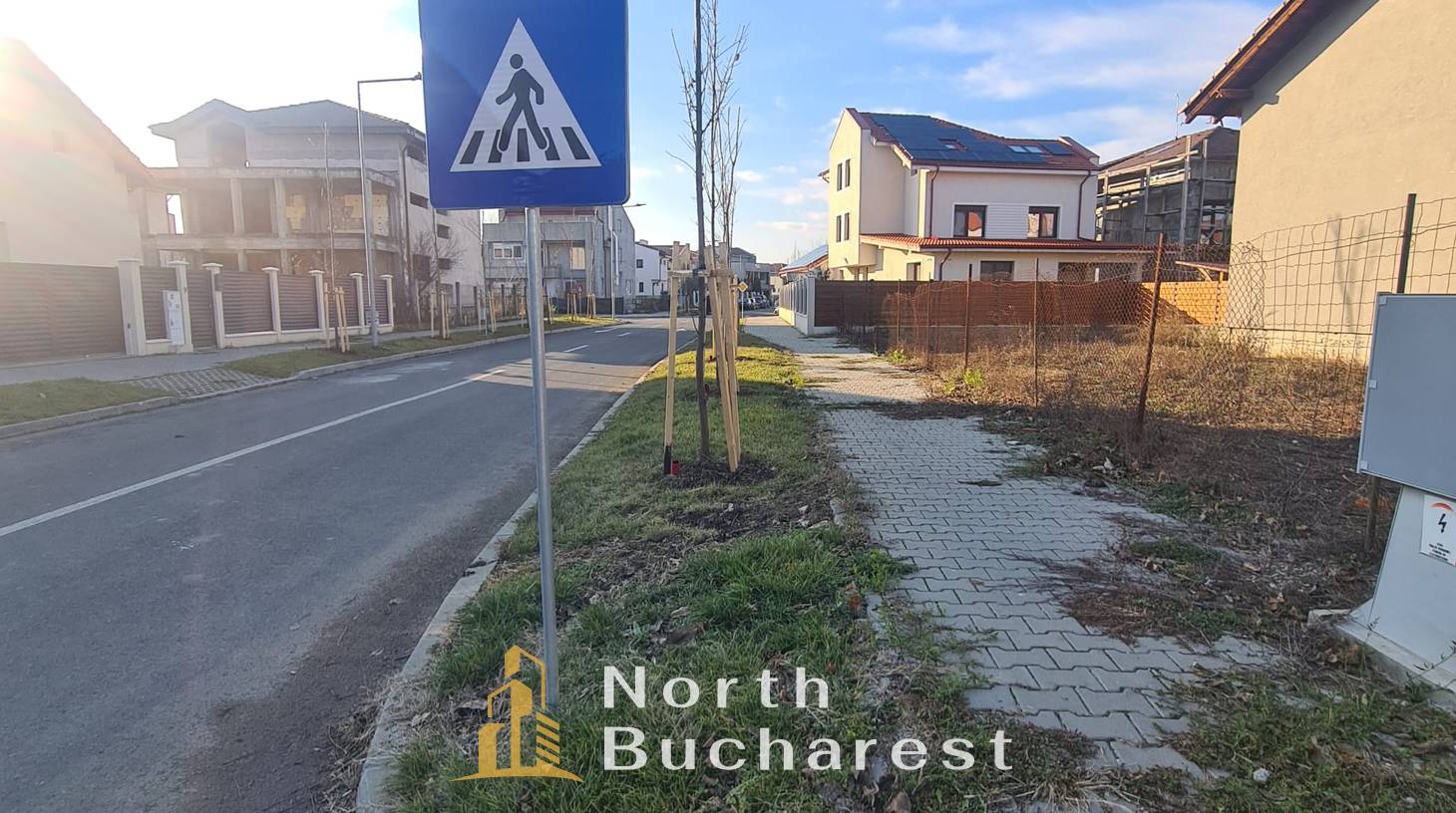 https://images.northbucharest.ro/ASCfSWnlDcLGqMtma1FAOBO8RqJ13yVAnJMVO6yF1rg/watermark:0.75:so:0:30:0.39/resize:fill:1460:816:1/gravity:ce/bG9jYWw6Ly8vZXN0YXRlL2xyLzYxMmQwYzRlLTdjNmYtNDc3Ni05Y2Y5LWZkMjUwYzQwOTQxNS5qcGVn