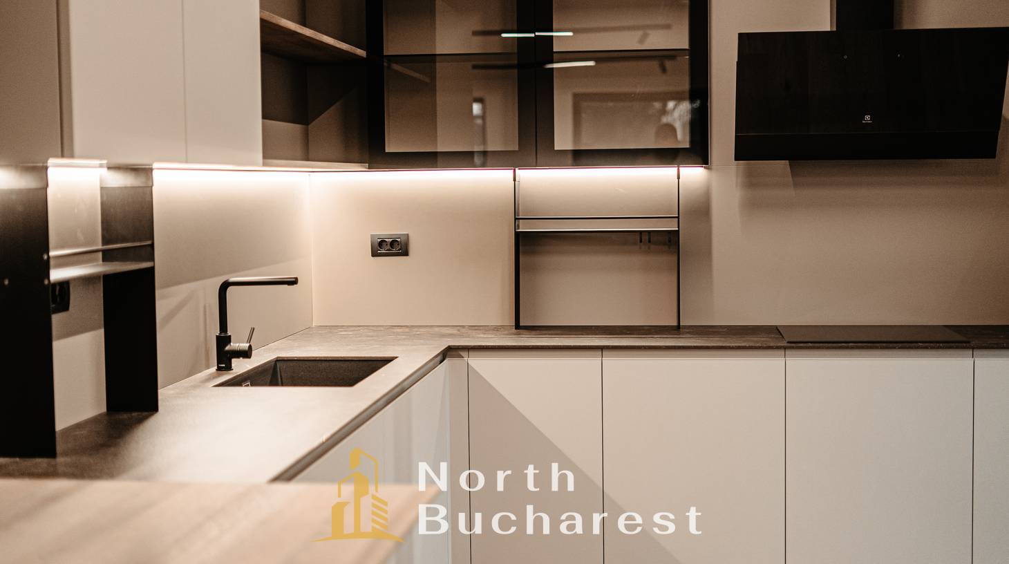 https://images.northbucharest.ro/Aa7n97D0F8Luc_4bb88UQtyoCDhx5pV0QPUB1YV-ntI/watermark:0.75:so:0:30:0.39/resize:fill:1460:816:1/gravity:ce/bG9jYWw6Ly8vZXN0YXRlL2xyLzI5N2IzYjE0LTE4NGYtNDc0My1iNDQyLTM4YTViYTQ0MGIzZS5qcGVn