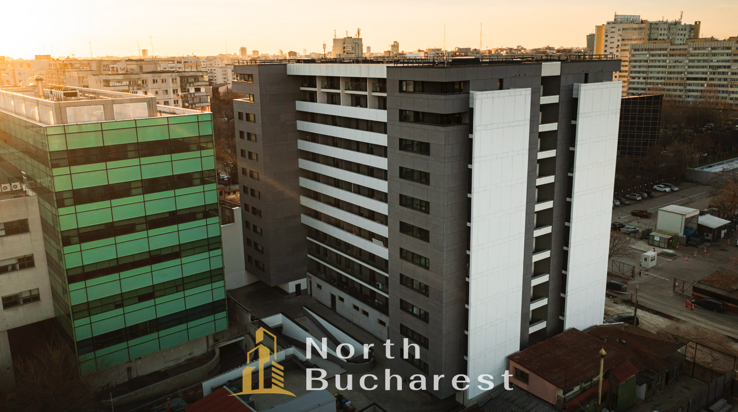 https://images.northbucharest.ro/Avdk81GbSVKEaj6IWX7bdBNOVTR6wJMiWBkyRaZqEcs/watermark:0.75:so:0:30:0.39/resize:fill:1460:816:1/gravity:ce/bG9jYWw6Ly8vZXN0YXRlL2xyLzYxMGY2OWZjLWZmYjEtNDFlMy1hNDhmLWI1ZGYwYTY4OGI5My5wbmc