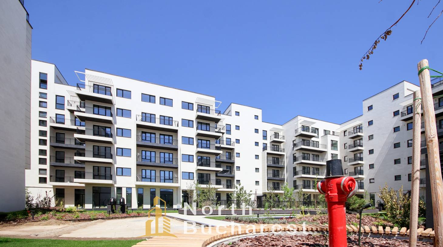 https://images.northbucharest.ro/B5GSygf0_RJQ9cuhdnJmmdRJf5gabx35eVXKyerz8pw/watermark:0.75:so:0:30:0.39/resize:fill:1460:816:1/gravity:ce/bG9jYWw6Ly8vZXN0YXRlL2xyL2Q5ODAzMTA4LWRmNGEtNDIxYS05YjU2LWY3MTdlYzFmYTJjOS5qcGVn