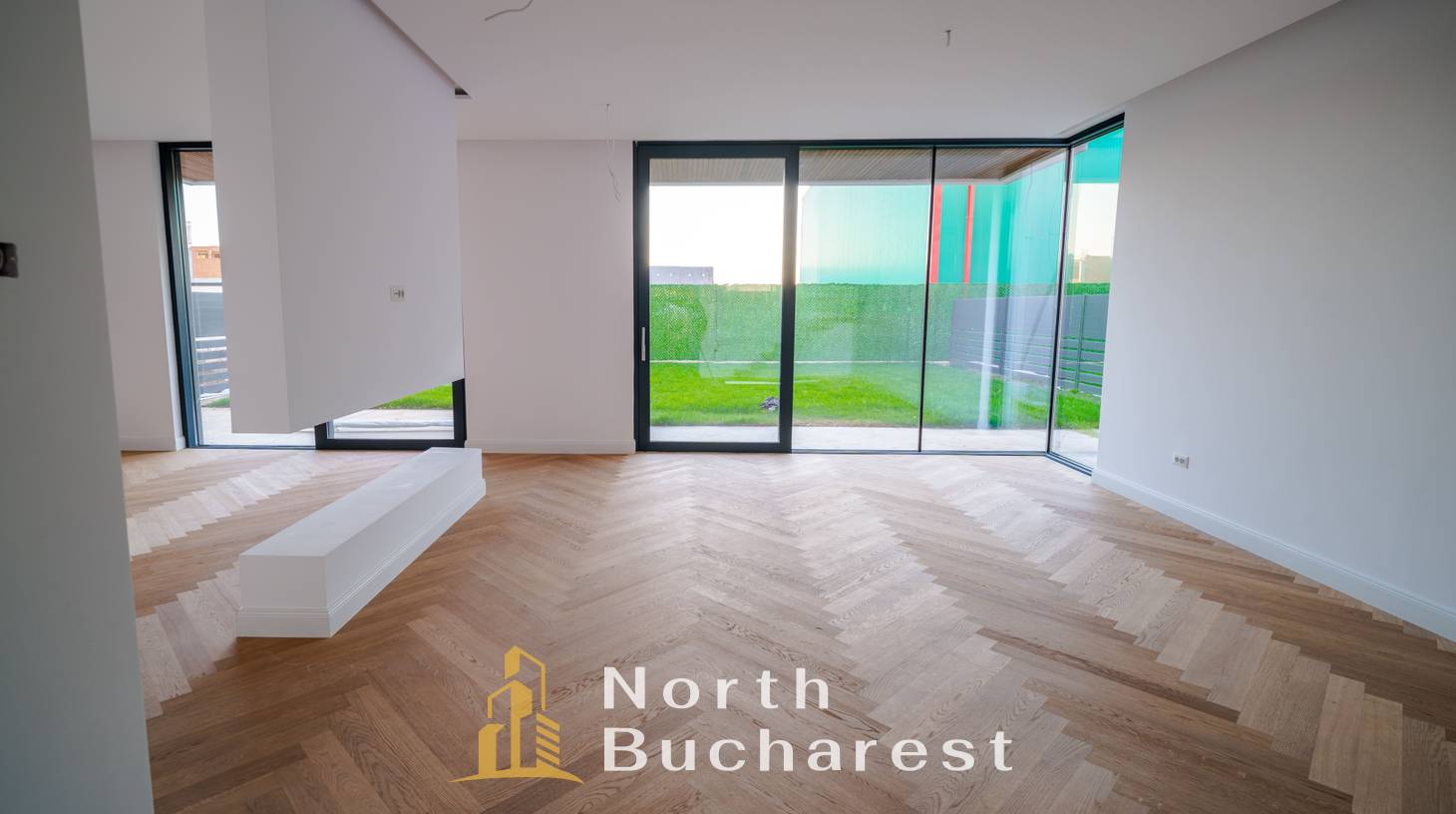 https://images.northbucharest.ro/BdkKck1luCnsF7tS2p2pzUqehG00zitbnecARLLycu0/watermark:0.75:so:0:30:0.39/resize:fill:1460:816:1/gravity:ce/bG9jYWw6Ly8vZXN0YXRlL2xyL2Y3MDgwMWQxLWUwMjEtNGZhZS1iNzIyLTliZDg0ZTJlNGRiNS5qcGVn