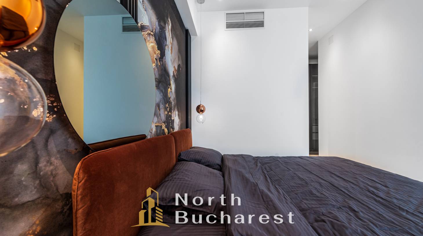 https://images.northbucharest.ro/BfARt9qi9Xd9X0Xi2GWmnCsxSCw6Qvlaoj5xnvvUzkM/watermark:0.75:so:0:30:0.39/resize:fill:1460:816:1/gravity:ce/bG9jYWw6Ly8vZXN0YXRlL2xyLzBlNWJjMmZlLTkyMmEtNGVjOS1iMTI2LTU5MDkyMmQwMTMzNi5qcGVn