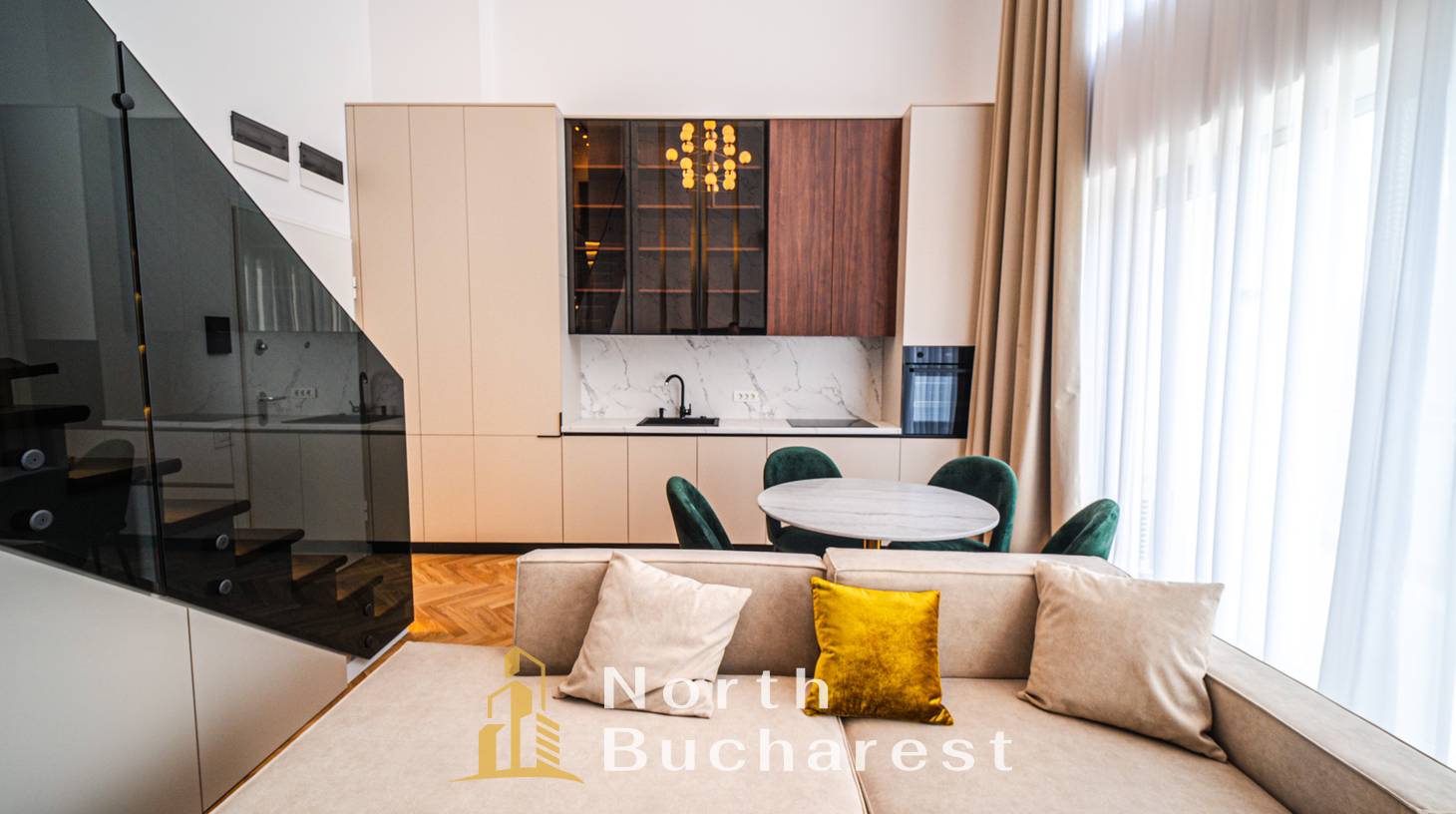 https://images.northbucharest.ro/BsV1RLaG_hj5_UMuAJ8HbsDZ97vmoLANXS7IrrvR4sg/watermark:0.75:so:0:30:0.39/resize:fill:1460:816:1/gravity:ce/bG9jYWw6Ly8vZXN0YXRlL2xyLzE0NTNkNDBjLWEyYzEtNDNmZS05NWVhLWVkYWI0ZTExMjg5Ny5qcGVn