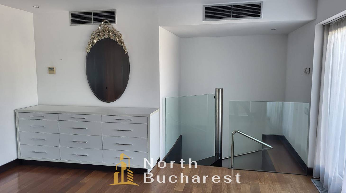 https://images.northbucharest.ro/BtB6cu3XuabiAahWu4FT1j1xr8la6o6Bp4rq-ljOcOE/watermark:0.75:so:0:30:0.39/resize:fill:1460:816:1/gravity:ce/bG9jYWw6Ly8vZXN0YXRlL2xyL2U2YmRiZjEwLTU0ZjgtNDdiZC1iZDVkLWE4MzEzMWQwNzFhZC5qcGVn