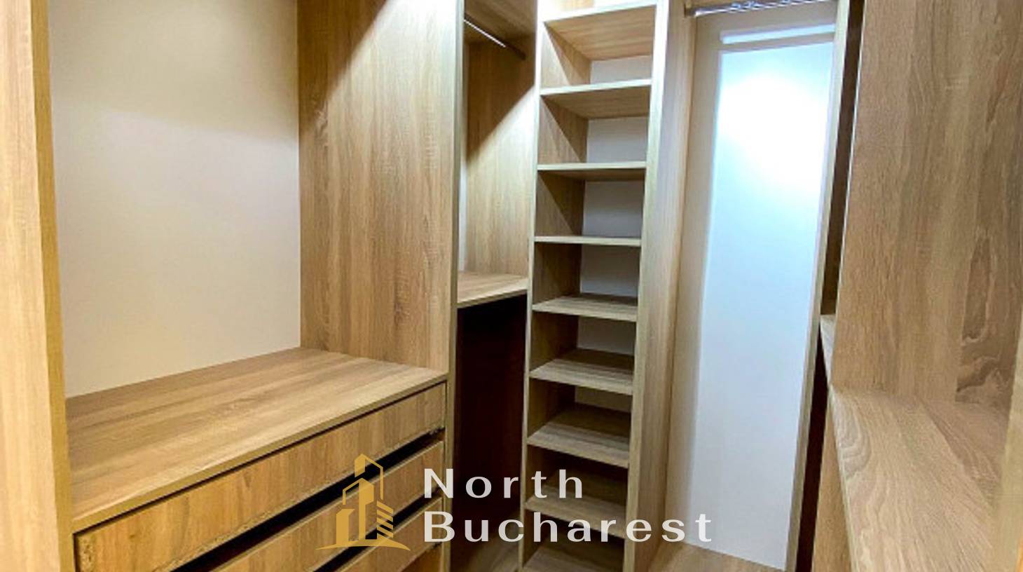 https://images.northbucharest.ro/CAXh7_LxtfjZqZameaLhH8tiY2Ki71XUWr7ANRA1mwc/watermark:0.75:so:0:30:0.39/resize:fill:1460:816:1/gravity:ce/bG9jYWw6Ly8vZXN0YXRlL2xyL2tseXpicDE4azlmaGY3Mi01MTdfMC5qcGc