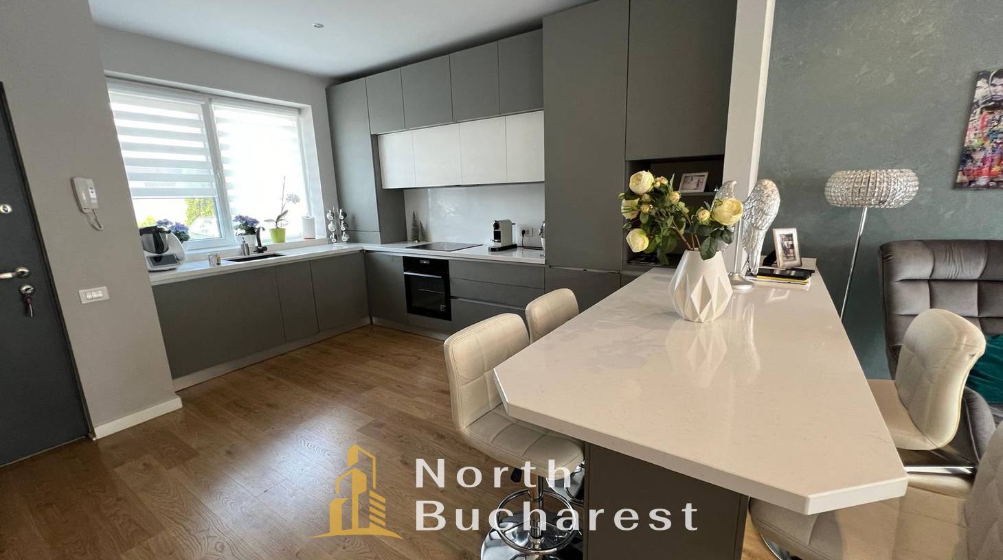 https://images.northbucharest.ro/CGb50X-rOqSYRjh72VmTmffGWppp4JQIBk2AQOqIM5I/watermark:0.75:so:0:30:0.39/resize:fill:1460:816:1/gravity:ce/bG9jYWw6Ly8vZXN0YXRlL2xyL2NlYTBmMDljLWU2N2QtNDhlMy1hNmUwLTE5Zjk4NTllZjI4OS5qcGVn
