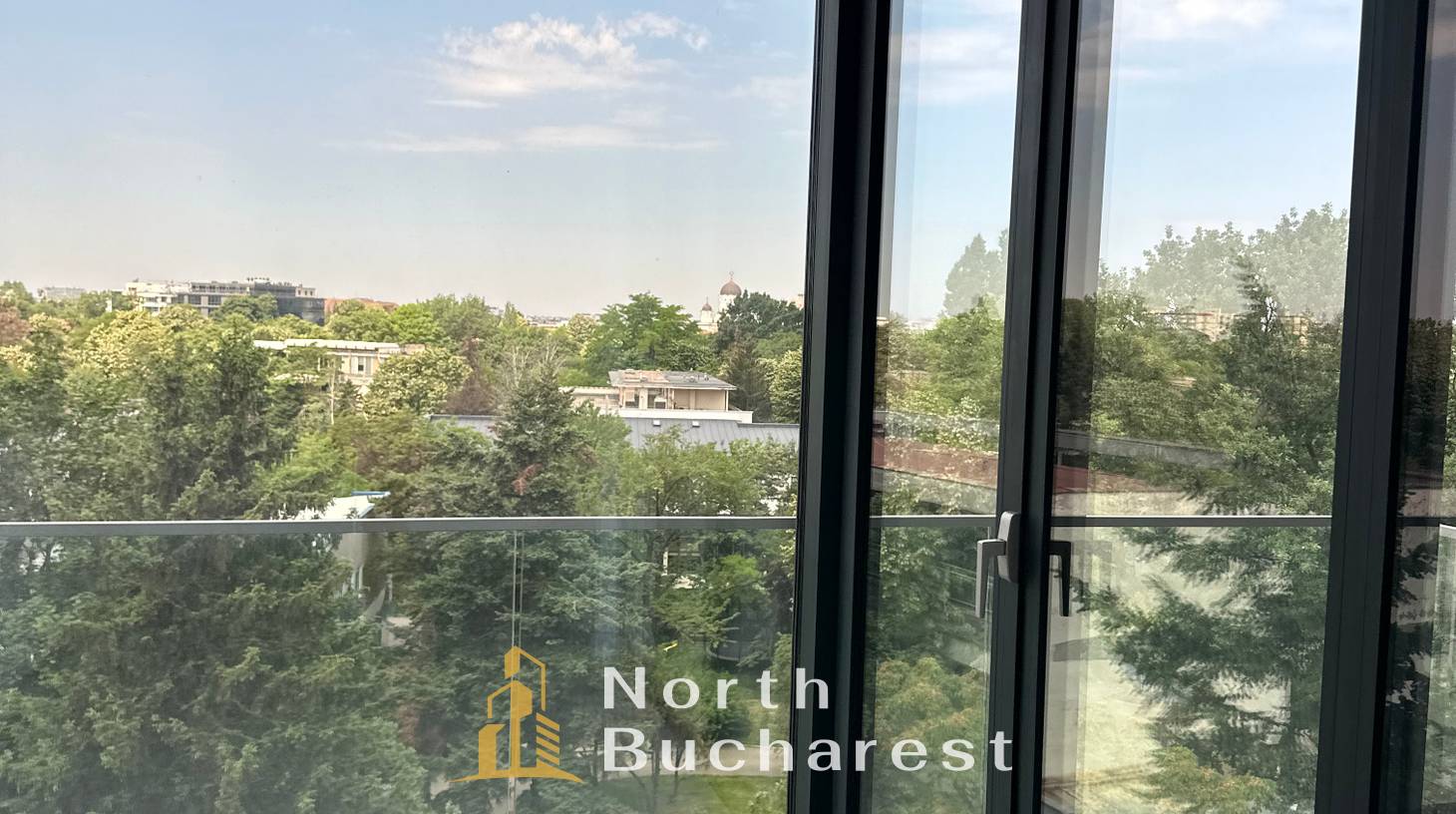 https://images.northbucharest.ro/Cj9ruvEMzCkpo9ItA7kHbdU8GVcxKYGRAFqXVdm0Yjg/watermark:0.75:so:0:30:0.39/resize:fill:1460:816:1/gravity:ce/bG9jYWw6Ly8vZXN0YXRlL2xyLzZmY2ZlOTMzLTg0N2YtNDkzNS04OWY5LTNiMTE3NzU5NTgyZC5qcGVn